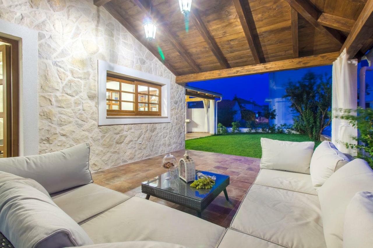 House For Rent Leila Villa Šibenik Exterior foto